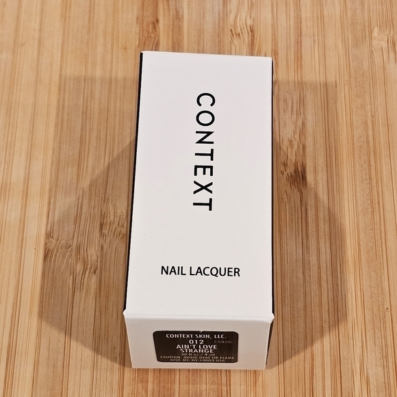 Context Nail Lacquer in Shade "Ain't Love Strange", Size 9ml (0.3 fl.oz) - Picture 4 of 6